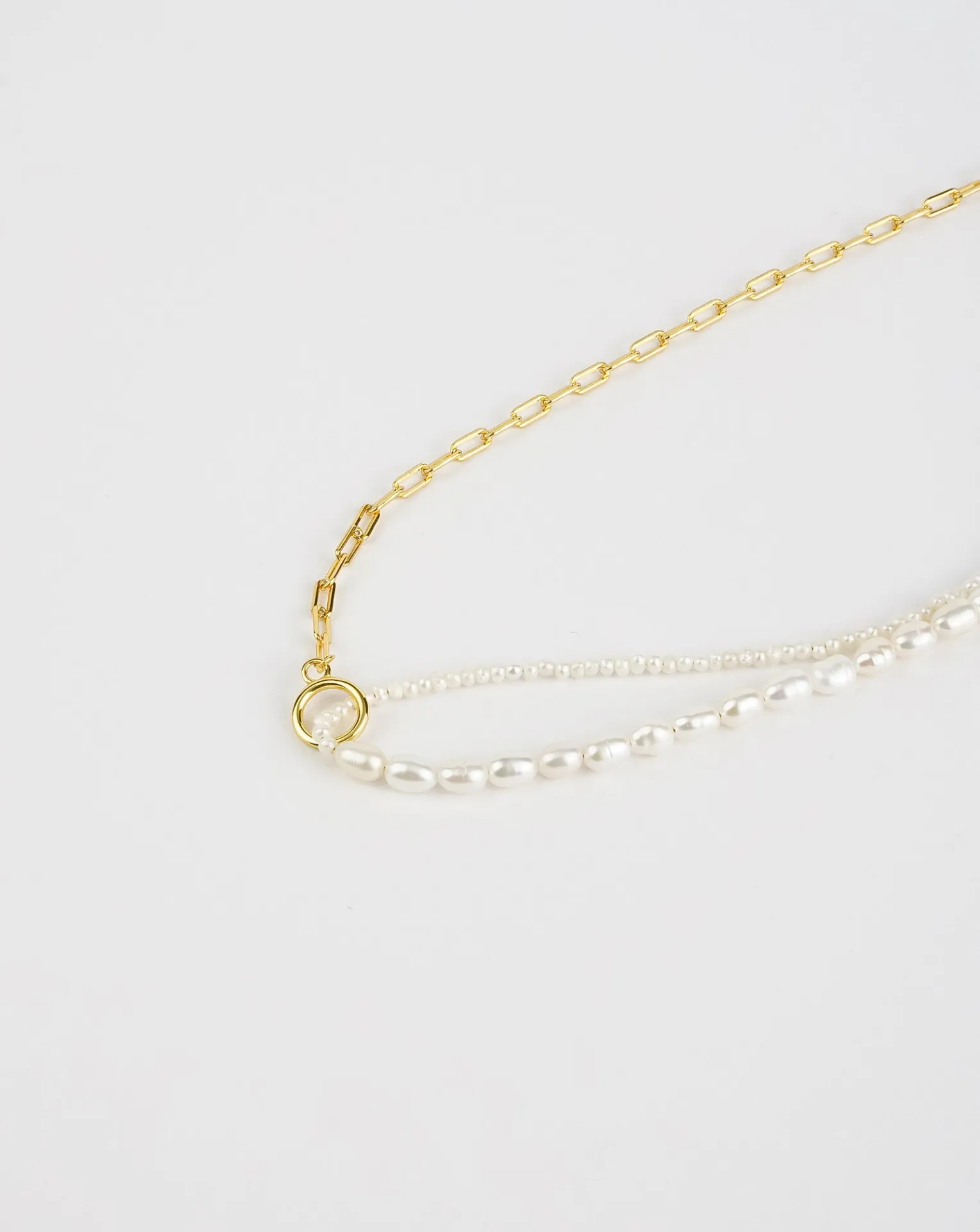 Chain Link Pearl Necklace - Elegant and Sophisticated Jewelry