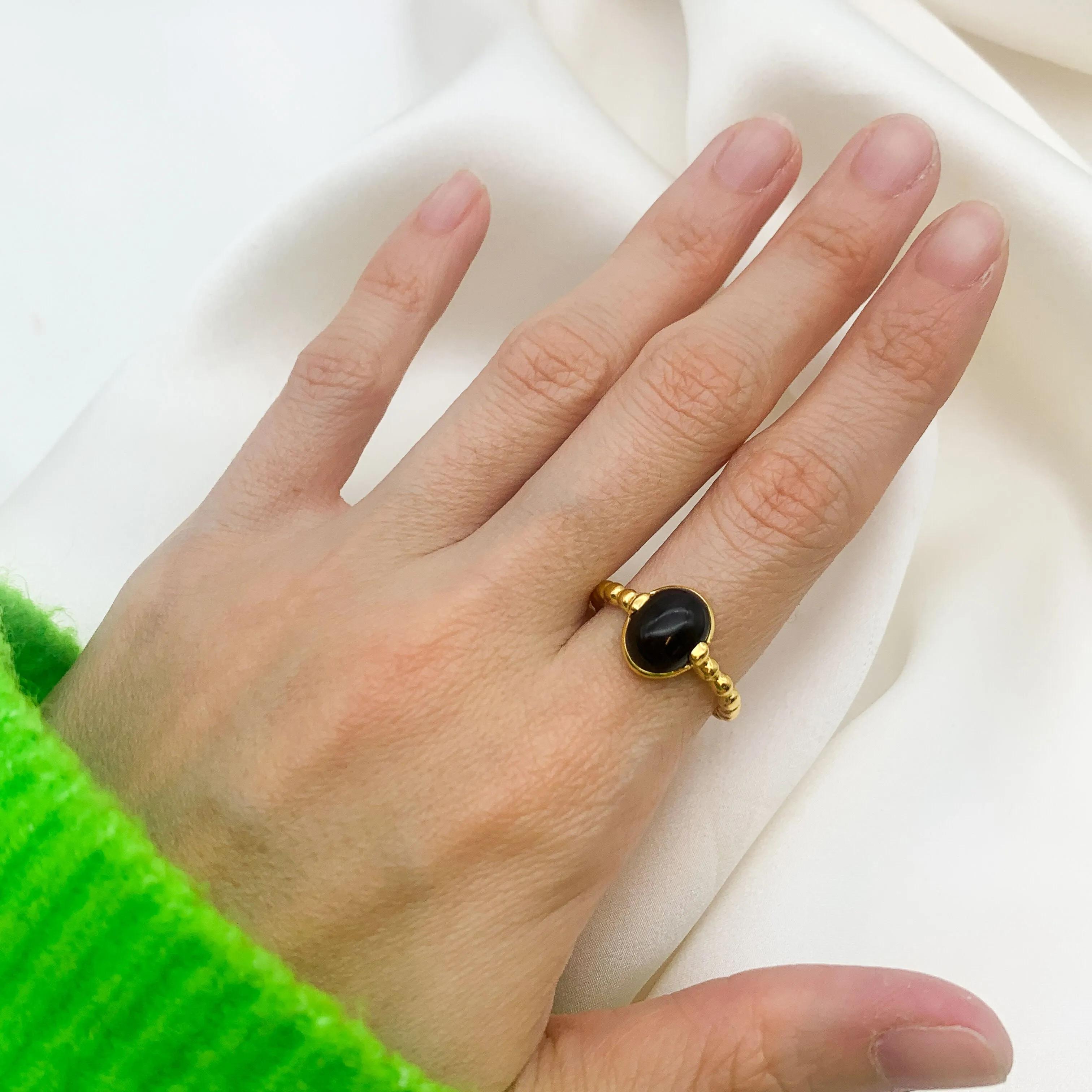 Gold Onyx Ring - Onyx Engagement Ring - Vintage Bubble Ring