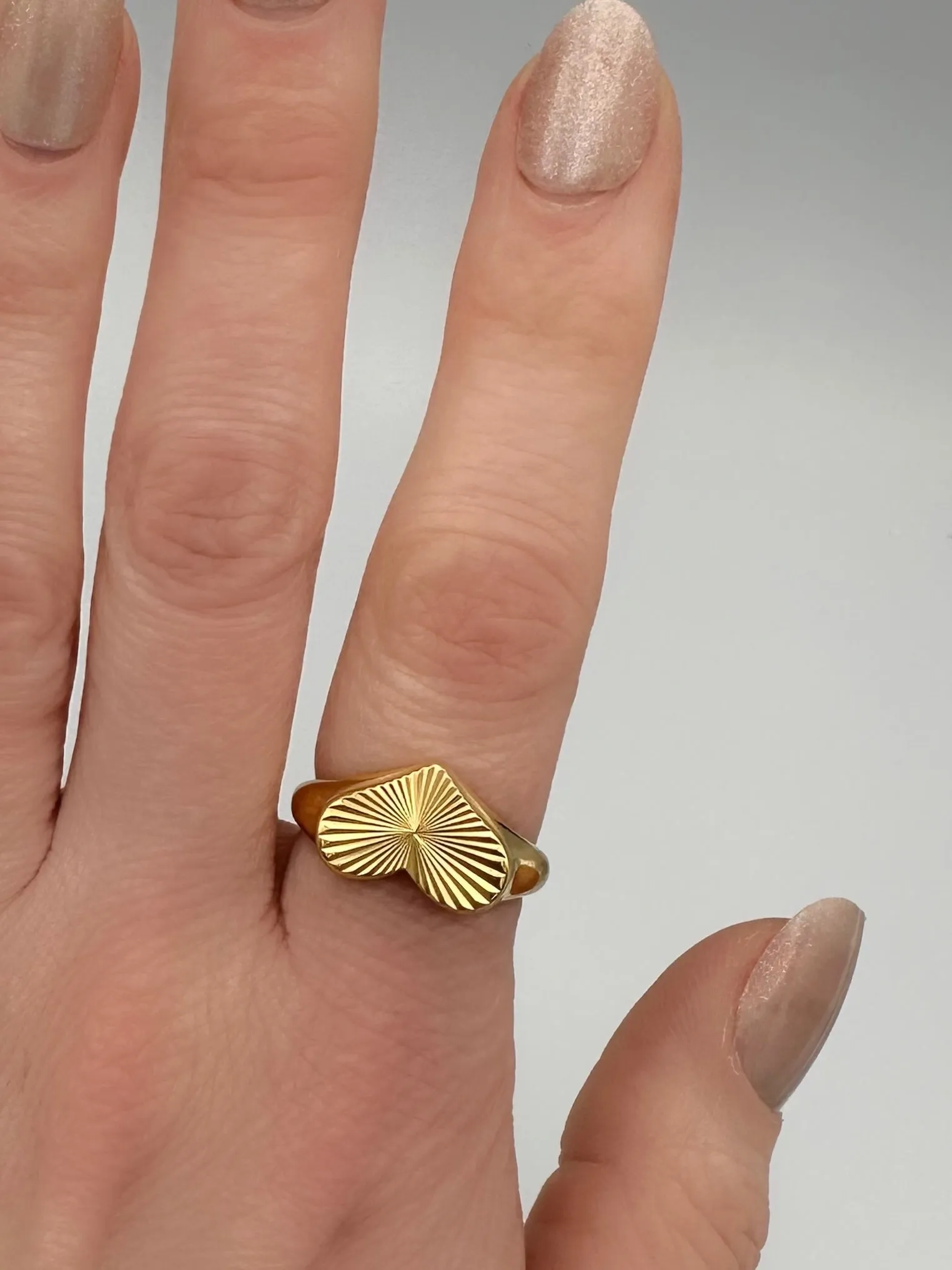HEART OF GOLD Ring