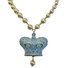 Heart of the West Handcrafted Crown Pearl Necklace