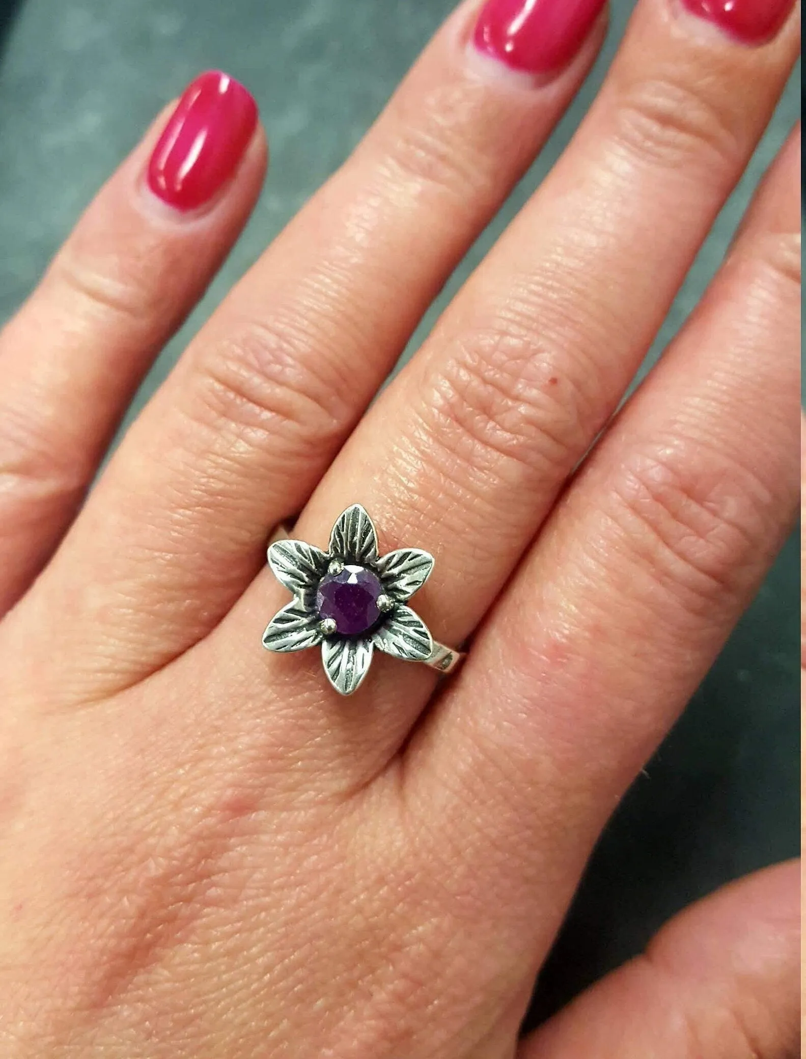 Natural Ruby Ring - Red Flower Ring - Vintage Solitaire Ring