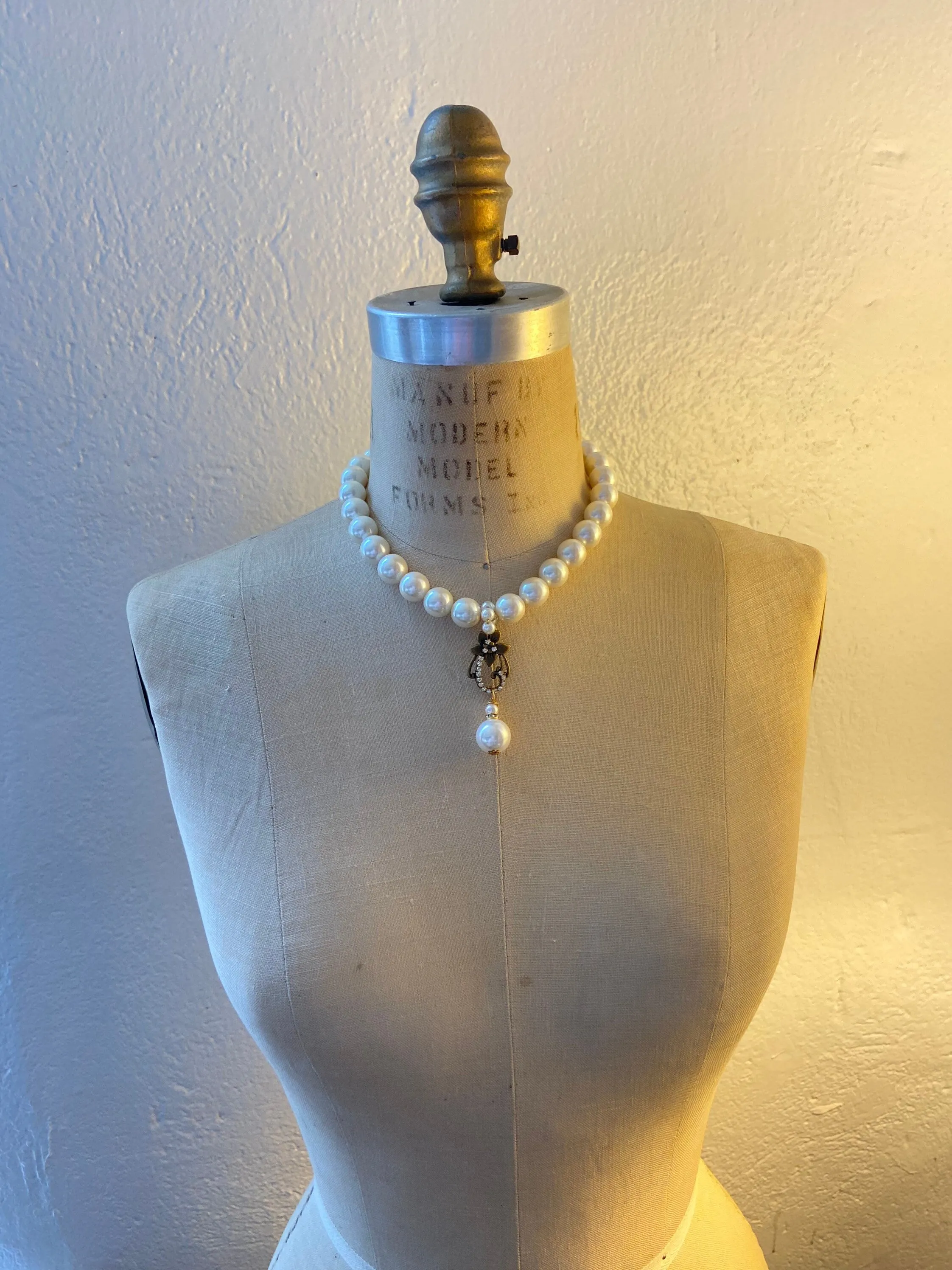 Princess Pearl Choker Necklace
