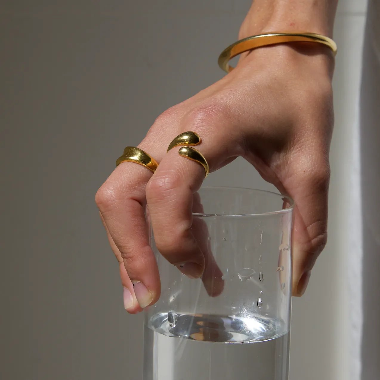 THE AVA RING - Solid 14k gold