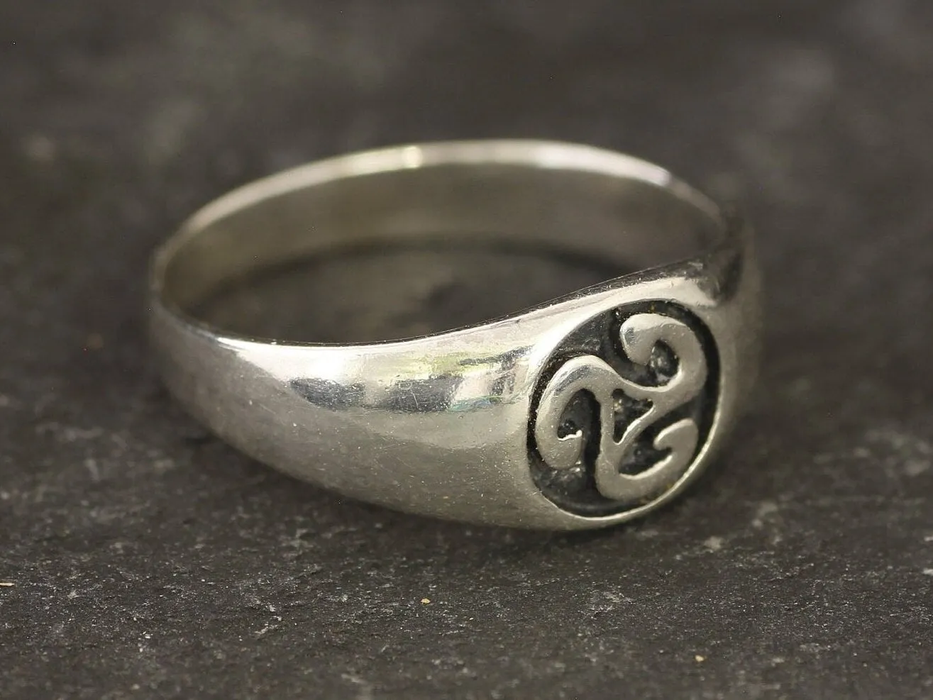 Triskelion Ring - Silver Triskeles Ring - Celtic Triskele Ring