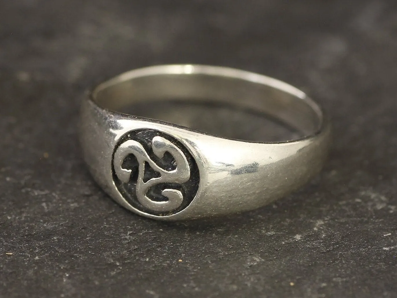 Triskelion Ring - Silver Triskeles Ring - Celtic Triskele Ring